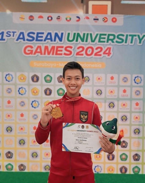 Berprestasi Lewat Taekwondo: Perjalanan Inspiratif Muhammad Rizal dari Kampus ke Panggung Internasional Berprestasi Lewat Taekwondo: Perjalanan Inspiratif Muhammad Rizal dari Kampus ke Panggung Internasional
